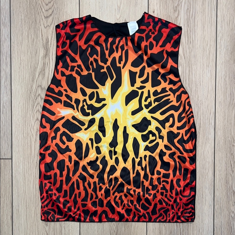 EUC - Burning Lucifer Adult Costume - Black, Red and Orange. - Picture 7 of 14